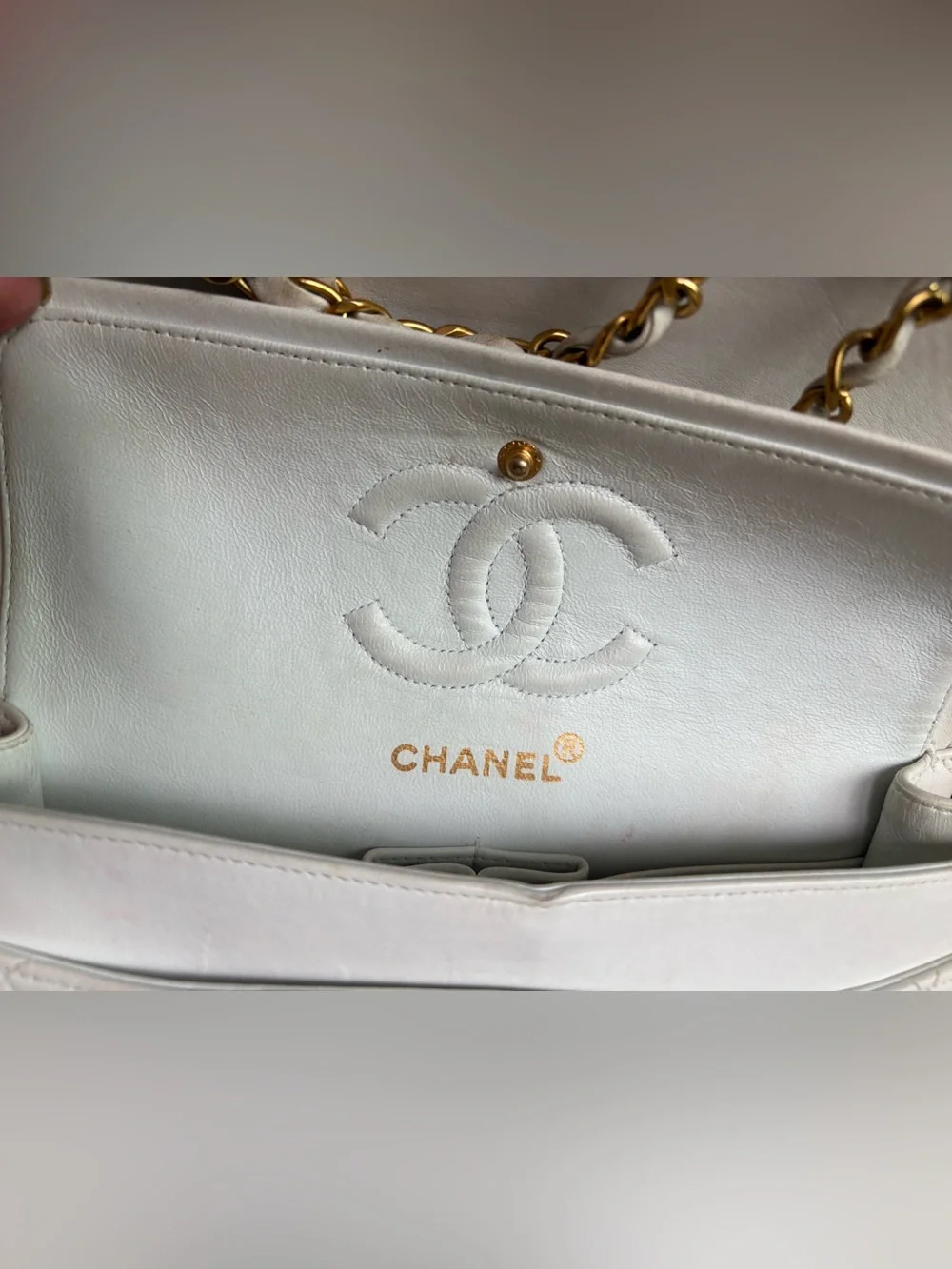 CHANEL White Quilted Lambskin Shoulder Bag